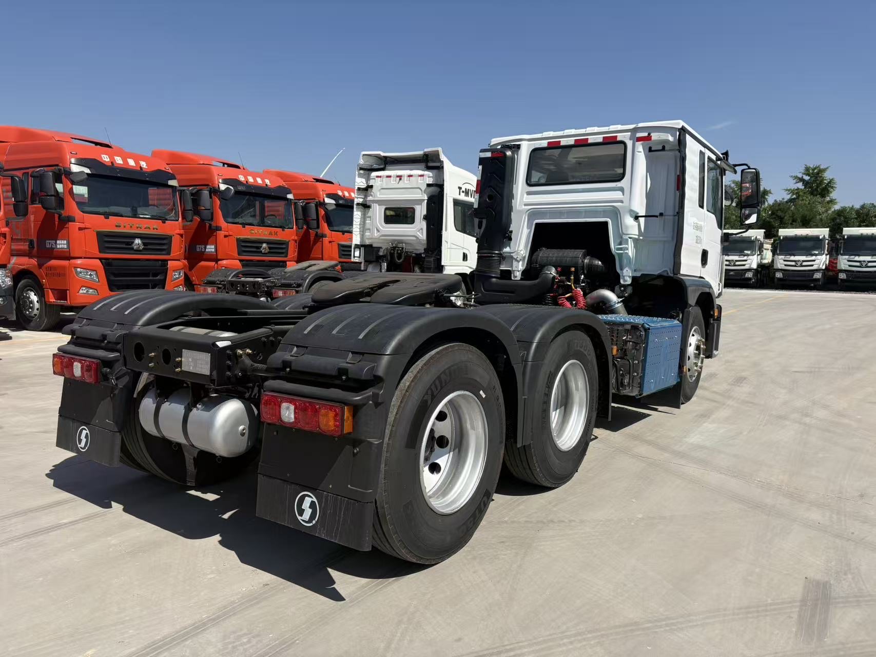 Tractor head - Image 5